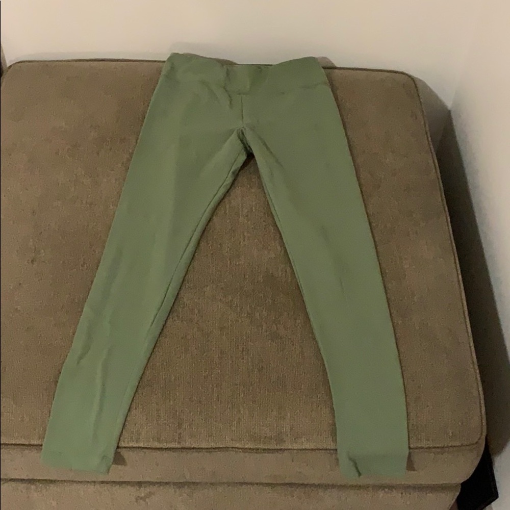 Green leggings